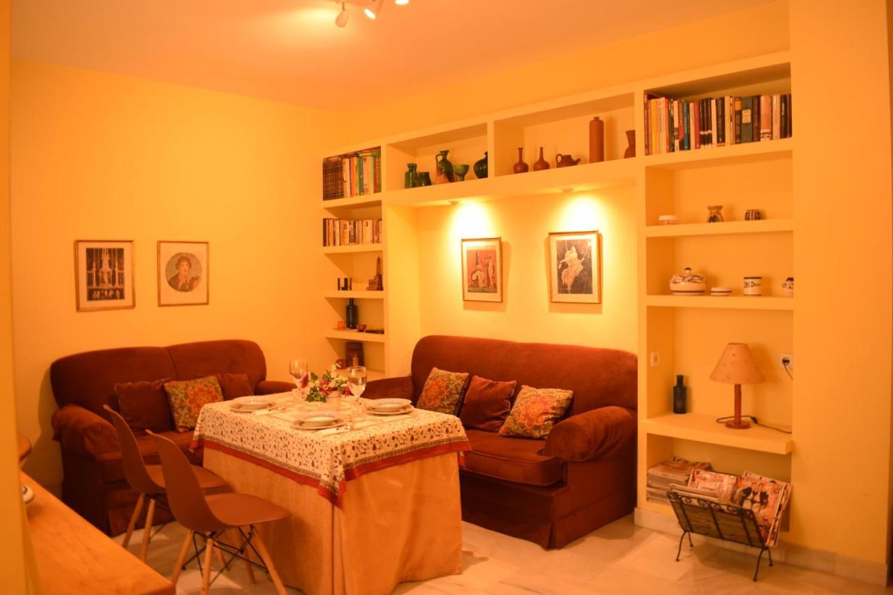 Duplex Donkey Parking Apartment Seville Exterior photo