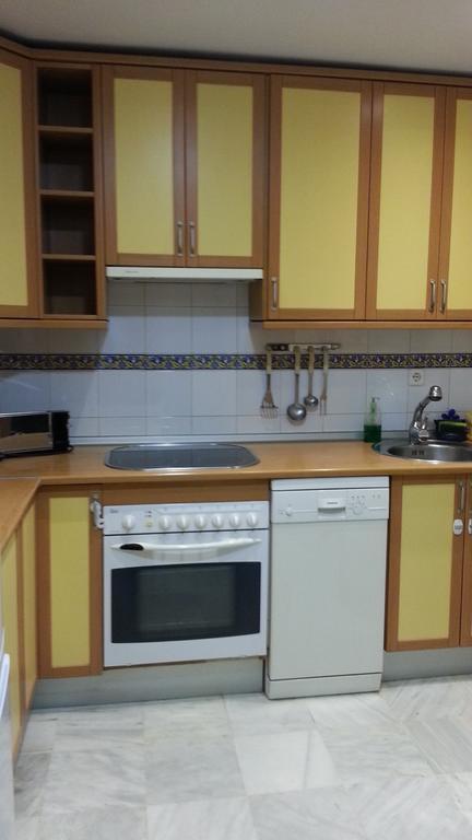Duplex Donkey Parking Apartment Seville Exterior photo